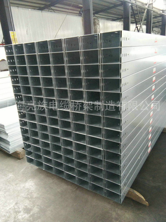 熱浸鋅橋架有什么特點(diǎn)？