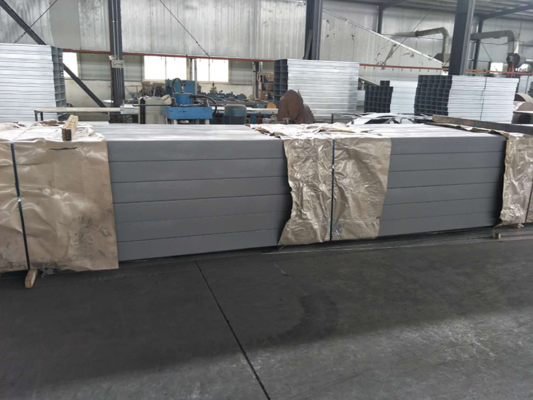 輕型高強(qiáng)度橋架對周圍環(huán)境友好